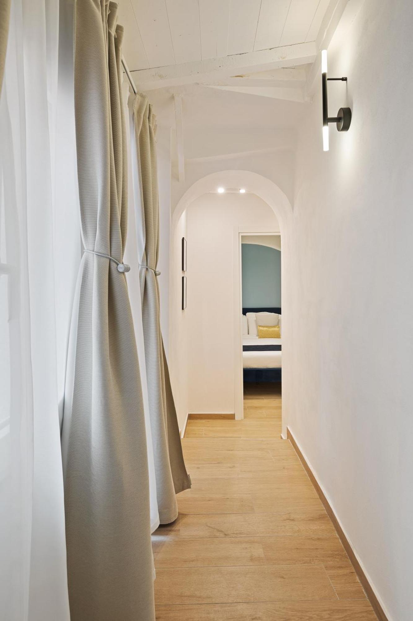 Leopardo Boutique Apartment In Trastevere Рим Экстерьер фото